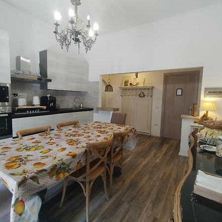 Nivalu' Guest House Olbia Quarto foto